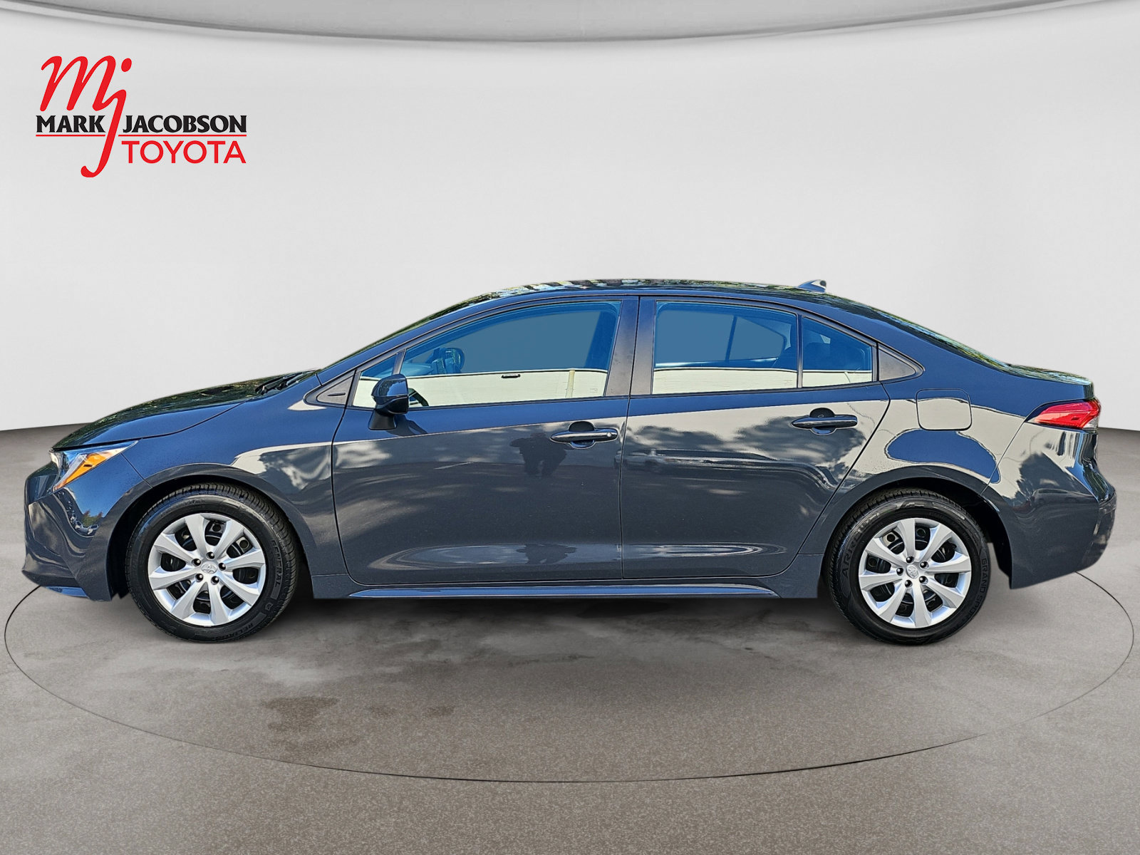 Used 2024 Toyota Corolla LE FWD image 15