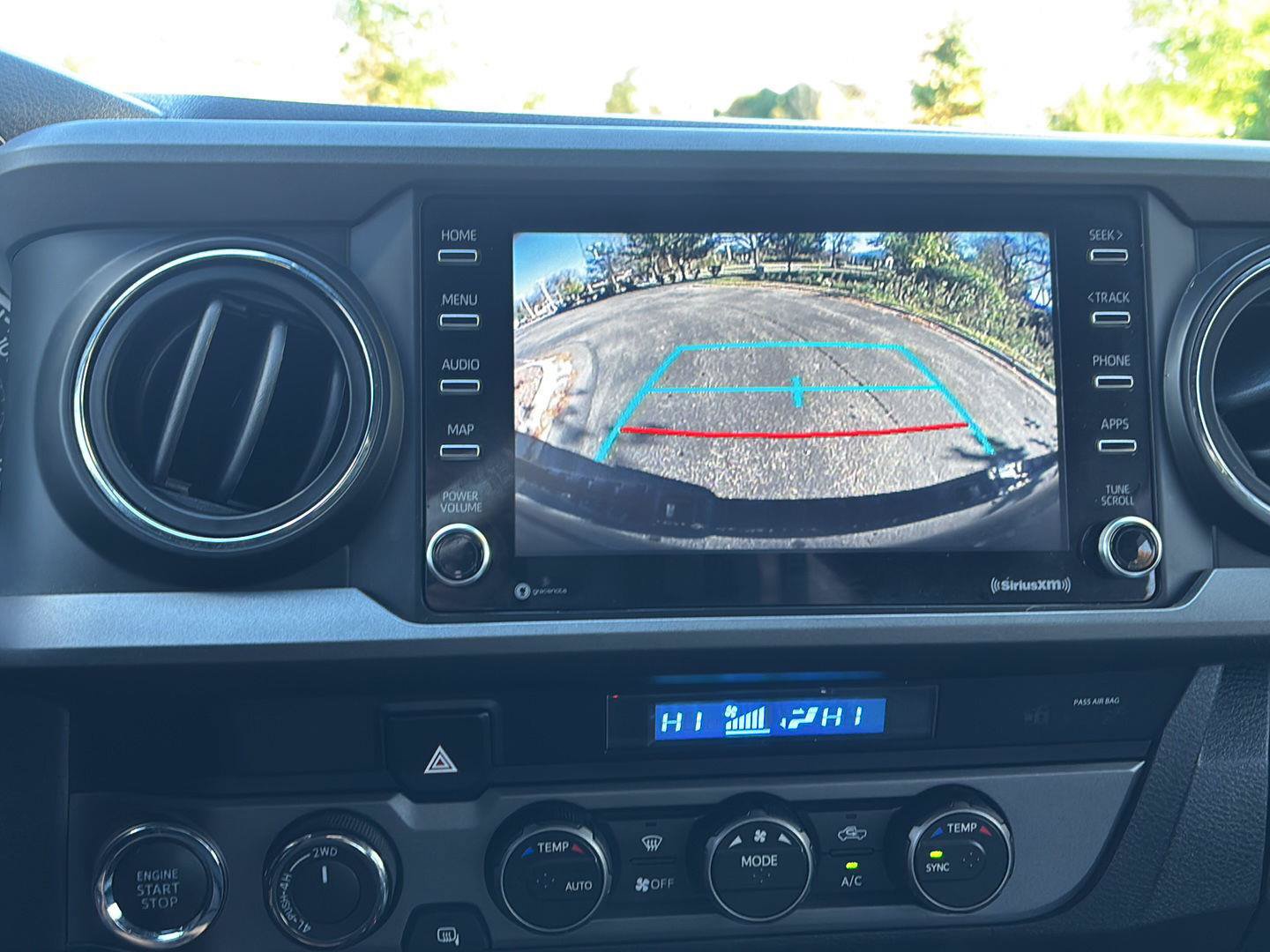 Used 2021 Toyota Tacoma TRD Sport w/ Technology Package AWD/4WD image 29