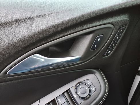 Certified 2023 Buick Encore GX Essence w/ Experience Buick Package image 18