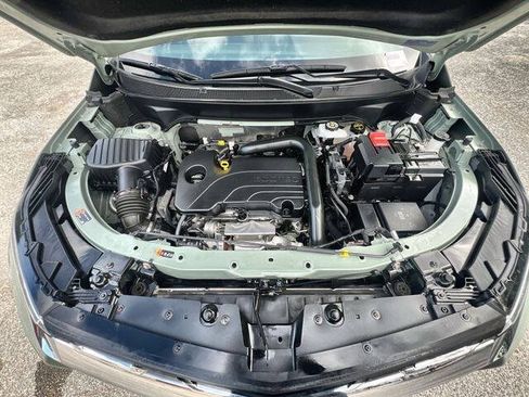 Used 2025 Chevrolet Equinox LT FWD image 29