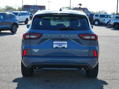 Certified 2023 Ford Escape ST-Line Elite AWD/4WD image 5