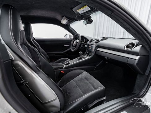 Used 2020 Porsche 718 Cayman GT4 image 39