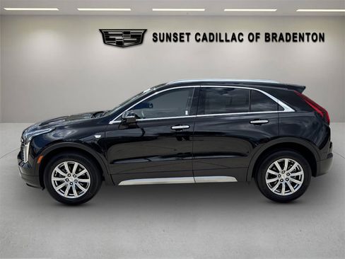 Certified 2023 Cadillac XT4 Premium Luxury w/ Cold Weather Package FWD image 6