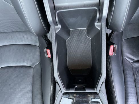 Used 2024 Honda Accord Touring image 18