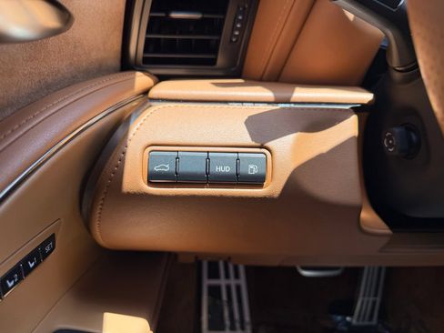 Used 2018 Lexus LC 500 Coupe RWD image 42