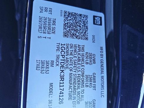 Used 2024 Chevrolet Colorado Z71 w/ Z71 Convenience Package 2 image 36