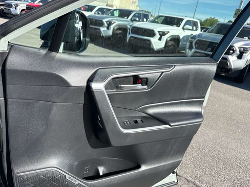Used 2023 Toyota RAV4 XLE AWD/4WD image 18