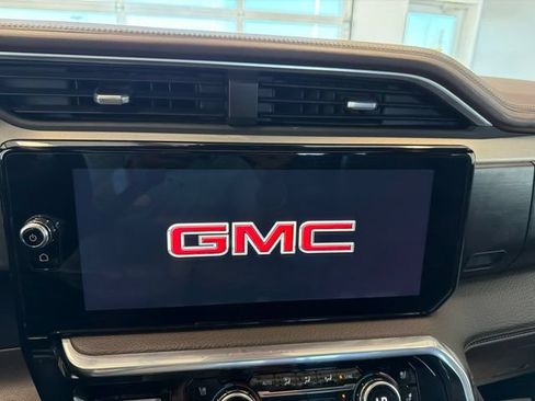 Used 2023 GMC Sierra 1500 Denali w/ Denali Reserve Package AWD/4WD image 27