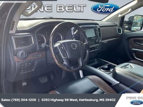 Used 2019 Nissan Titan Platinum Reserve w/ Platinum Utility Package image 10