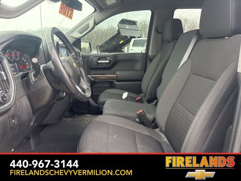 Used 2021 Chevrolet Silverado 1500 LT image 12