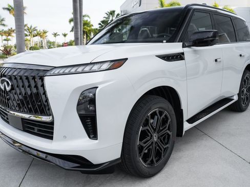 New 2026 INFINITI QX80 4WD w/ Sport Exterior Package image 4