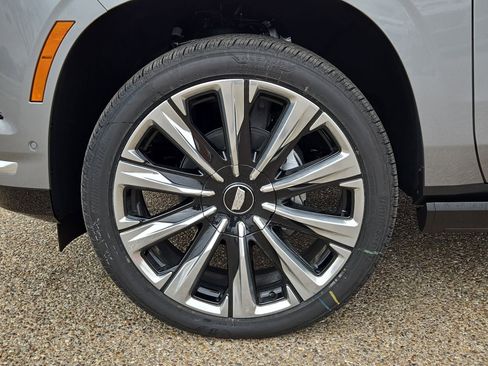 New 2026 Cadillac Escalade ESV Luxury w/ Touring Package image 11