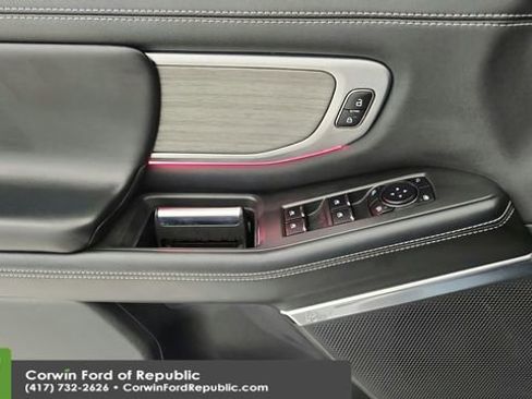 Certified 2025 Ford Expedition Max Platinum image 23