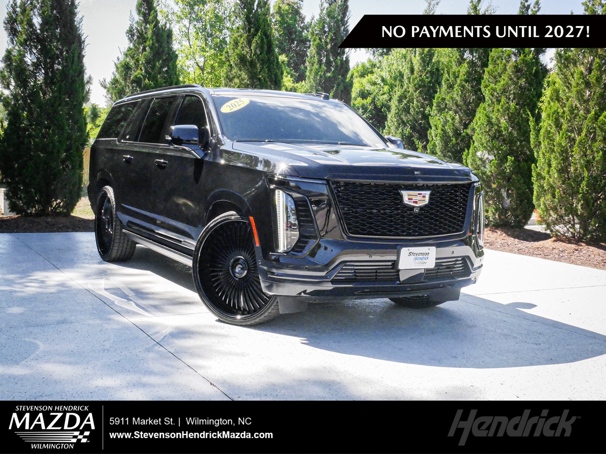Used 2025 Cadillac Escalade ESV Sport w/ Touring Package AWD/4WD image 1