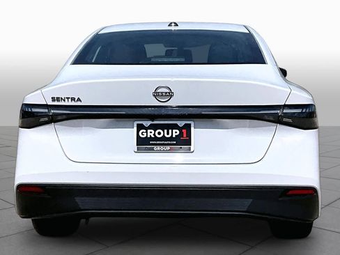 New 2026 Nissan Sentra SV FWD image 4