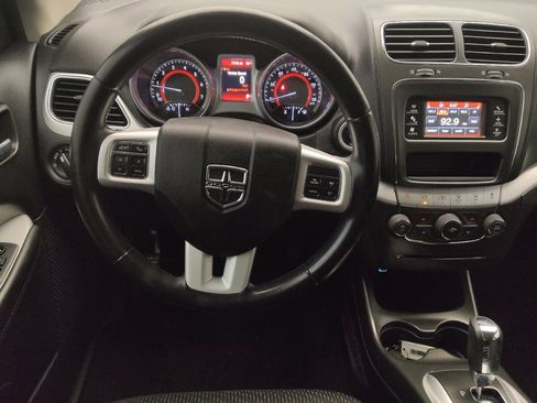 Used 2020 Dodge Journey SE w/ SE Popular Equipment Group FWD image 22