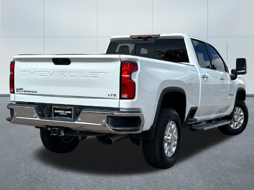 Used 2026 Chevrolet Silverado 2500 LTZ w/ LTZ Premium Package AWD/4WD image 2