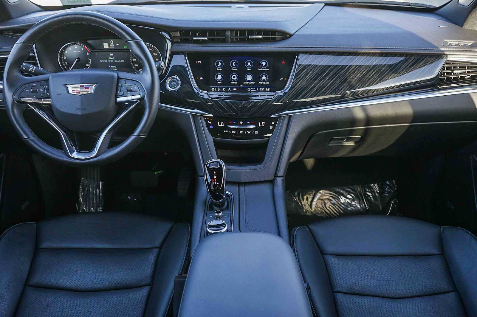 Used 2025 Cadillac XT6 Premium Luxury FWD image 12