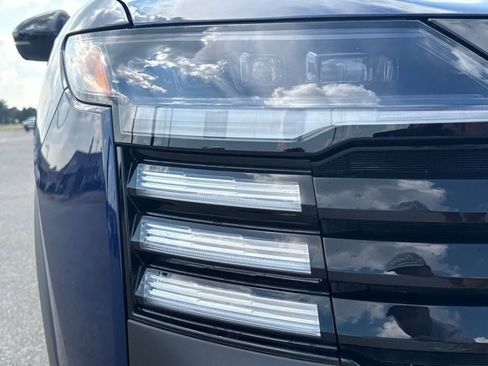 New 2026 Nissan Kicks SR w/ Illumination Package image 12