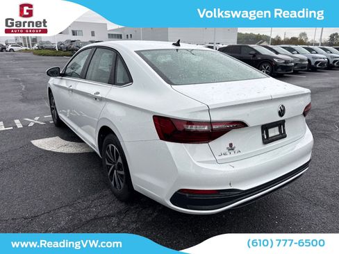 Used 2024 Volkswagen Jetta S FWD image 3