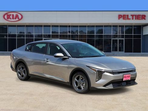 New 2026 Kia K4 FWD image 1