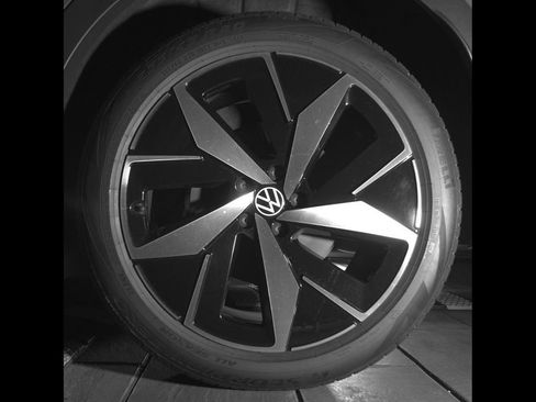 Certified 2023 Volkswagen ID.4 Pro S AWD/4WD image 13