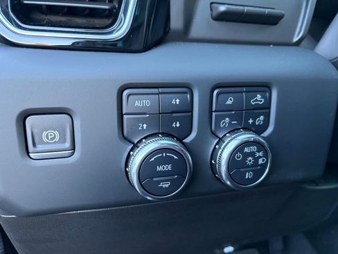 Certified 2024 GMC Sierra 1500 Denali image 26