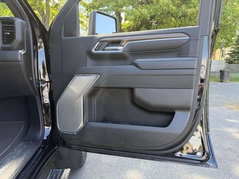 Used 2024 Chevrolet Silverado 2500 High Country AWD/4WD image 12