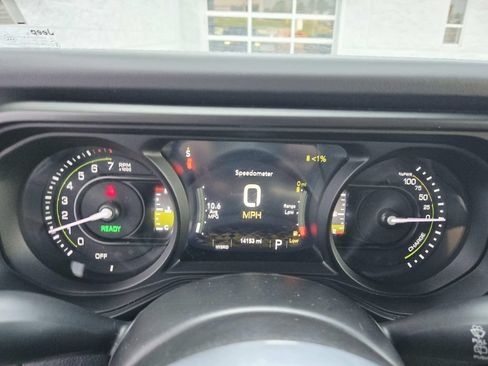 Certified 2025 Jeep Wrangler Unlimited Sahara AWD/4WD image 25