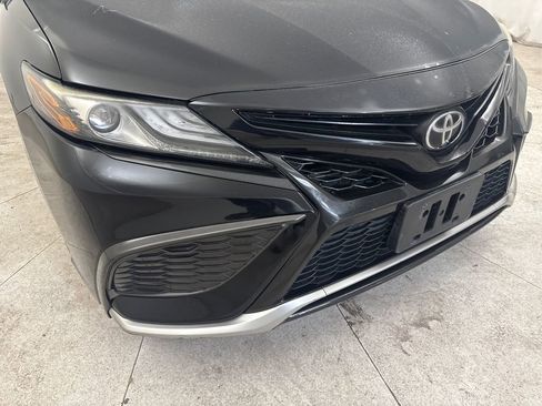 Used 2021 Toyota Camry XSE FWD image 11