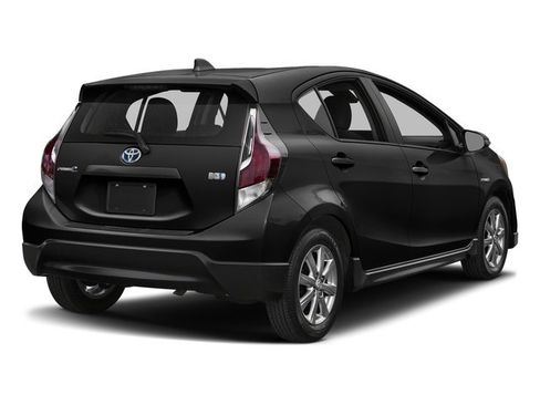 Used 2017 Toyota Prius C One FWD image 2