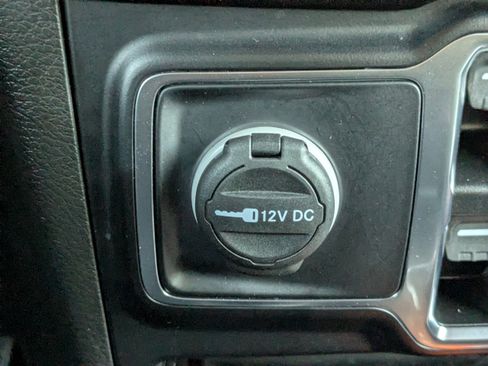 Used 2022 Jeep Wrangler Unlimited Sport image 22