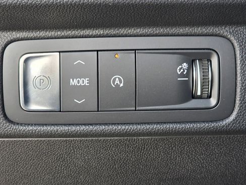 New 2025 Chevrolet Traverse LT w/ Enhanced Driving Package image 30