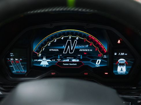 Used 2021 Lamborghini Aventador SVJ image 38