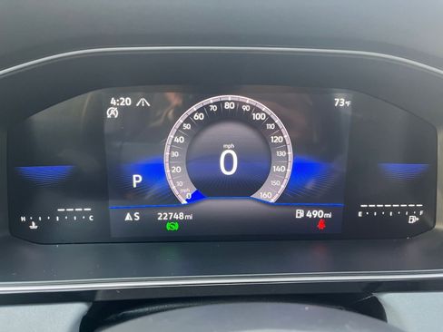 Used 2025 Volkswagen Jetta SE image 41