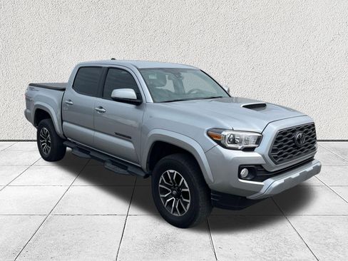 Used 2022 Toyota Tacoma TRD Sport w/ Technology Package image 1