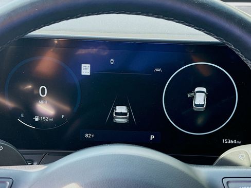 Used 2024 Hyundai Kona Limited image 9