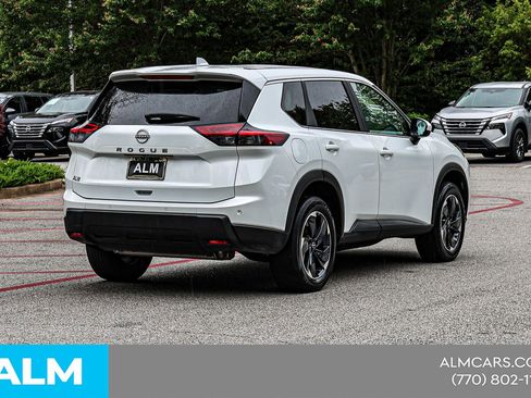 Used 2025 Nissan Rogue SV FWD image 7