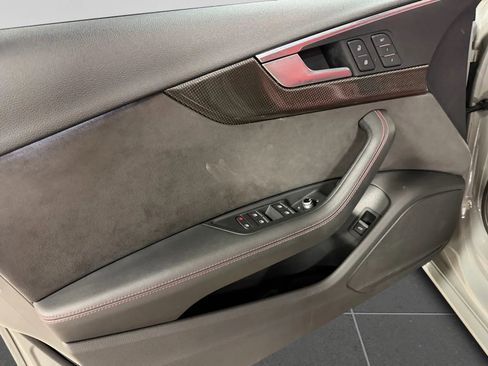 Used 2019 Audi S4 Premium Plus w/ Premium Plus Package image 16