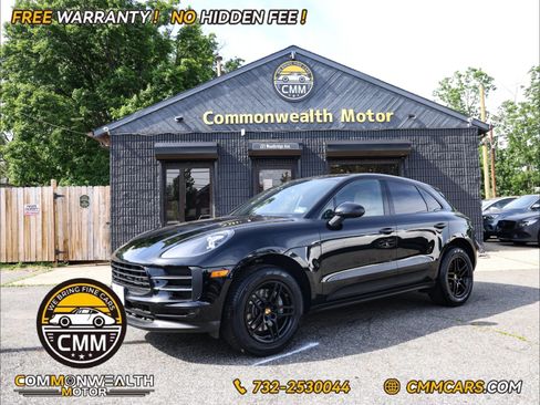 Used 2020 Porsche Macan AWD/4WD image 1