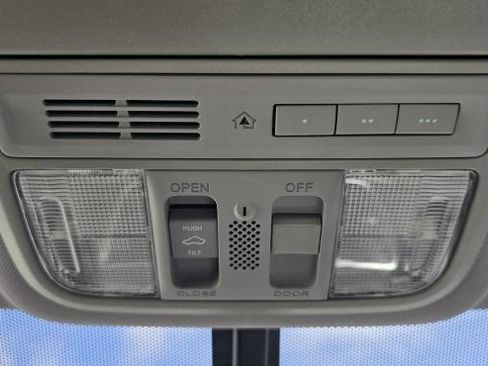Used 2017 Honda Accord EX-L image 30