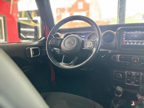 Used 2019 Jeep Wrangler Unlimited Sport S AWD/4WD image 24
