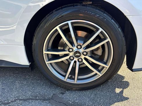 Used 2017 Ford Mustang Premium image 29