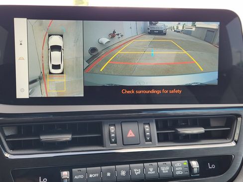 Used 2023 Lexus ES 350 F Sport w/ Accessory Package (Z2) FWD image 17