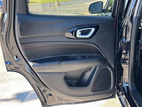 Certified 2024 Jeep Compass Trailhawk w/ Trailhawk Convenience Group AWD/4WD image 24