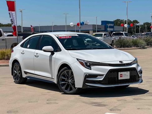 Used 2026 Toyota Corolla SE FWD image 1