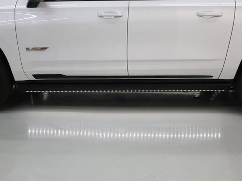 Used 2024 Cadillac Escalade ESV V w/ Heavy-Duty Trailer Package AWD/4WD image 70