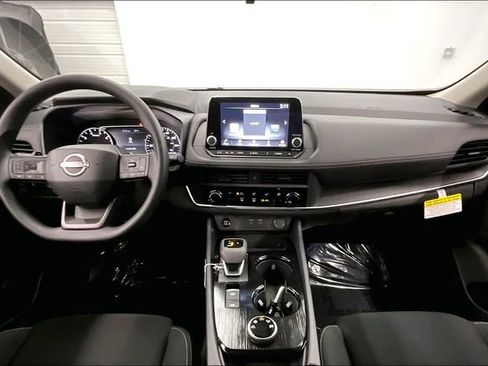 New 2026 Nissan Rogue S image 6