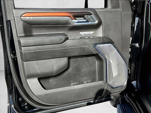 Used 2024 GMC Sierra 1500 Denali w/ Technology Package image 17