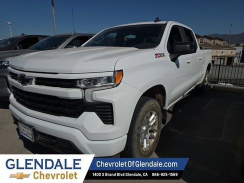 Used 2022 Chevrolet Silverado 1500 RST w/ Z71 Off-Road Package AWD/4WD image 1